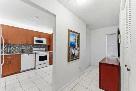 9283 Vista Del Lago Boca Raton FL 33428