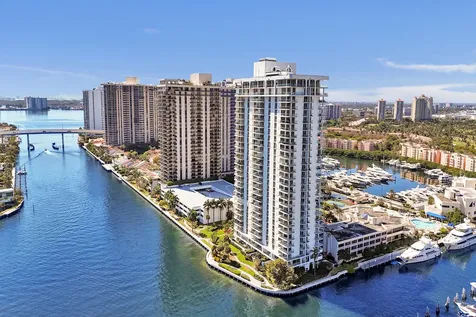 19707 Turnberry Way Aventura FL 33180