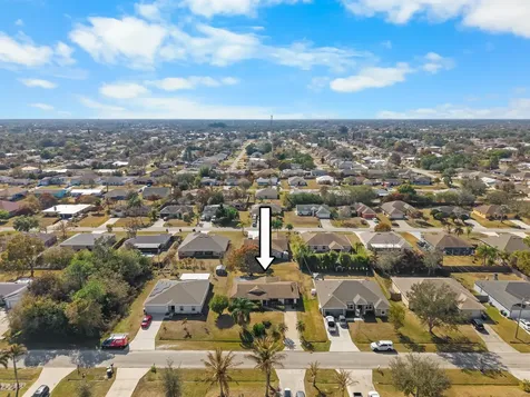 1962 Sw Libra Lane Port Saint Lucie FL 34984