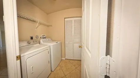 2142 Sw Newport Isles Boulevard Port Saint Lucie FL 34953