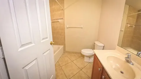 2142 Sw Newport Isles Boulevard Port Saint Lucie FL 34953