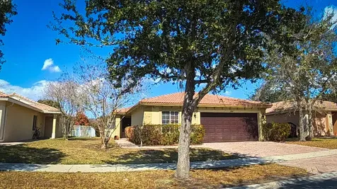 2142 Sw Newport Isles Boulevard Port Saint Lucie FL 34953