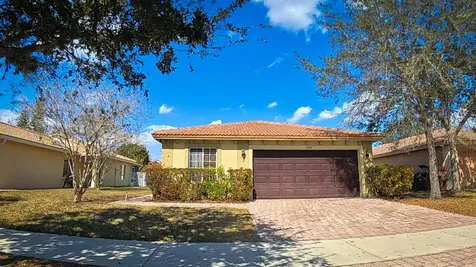 2142 Sw Newport Isles Boulevard Port Saint Lucie FL 34953
