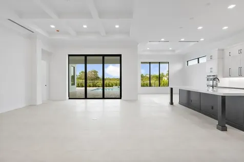 170 Se Rio Angelica Port Saint Lucie FL 34984