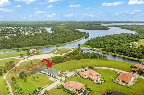 170 Se Rio Angelica Port Saint Lucie FL 34984