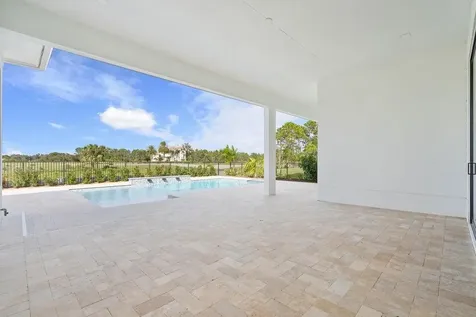 170 Se Rio Angelica Port Saint Lucie FL 34984