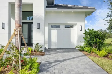 170 Se Rio Angelica Port Saint Lucie FL 34984