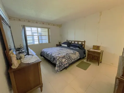 229 Lake Meryl Drive West Palm Beach FL 33411