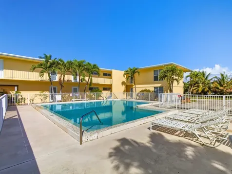 727 Hummingbird Way North Palm Beach FL 33408
