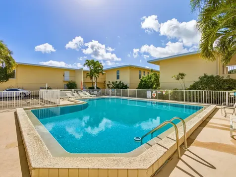 727 Hummingbird Way North Palm Beach FL 33408