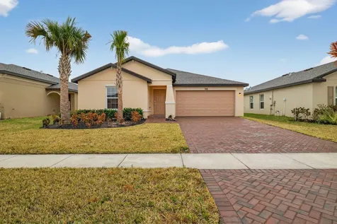 748 Carlyle Way Fort Pierce FL 34947