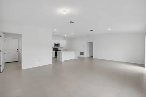 748 Carlyle Way Fort Pierce FL 34947