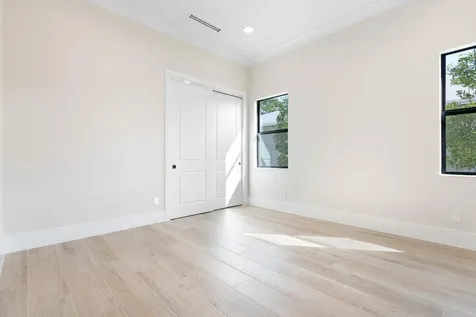 109 Se Via Verona Port Saint Lucie FL 34984