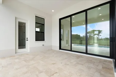 109 Se Via Verona Port Saint Lucie FL 34984