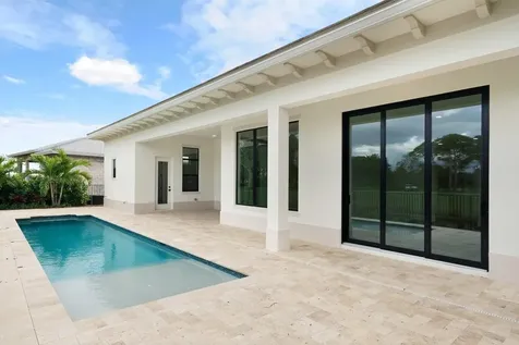 109 Se Via Verona Port Saint Lucie FL 34984