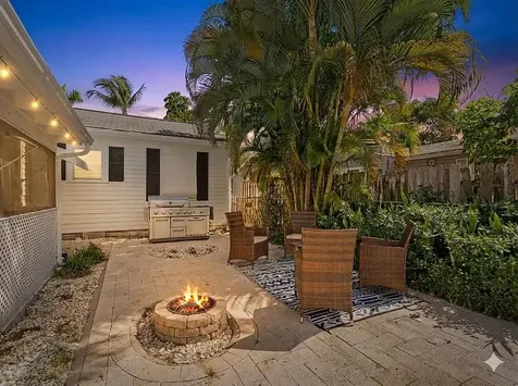 411 S Palmway Lake Worth Beach FL 33460