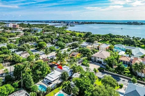 411 S Palmway Lake Worth Beach FL 33460