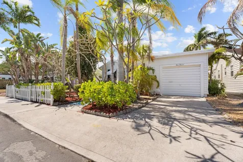 411 S Palmway Lake Worth Beach FL 33460