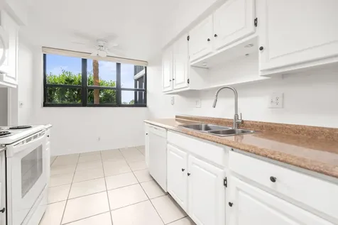 800 Jeffery Street Boca Raton FL 33487