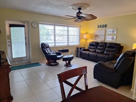 305 Andover L West Palm Beach FL 33417