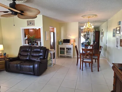 305 Andover L West Palm Beach FL 33417