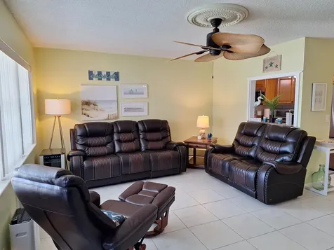 305 Andover L West Palm Beach FL 33417