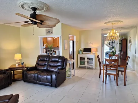 305 Andover L West Palm Beach FL 33417