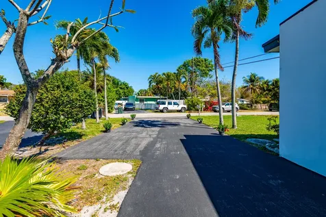 354 Manchester Street Boca Raton FL 33487