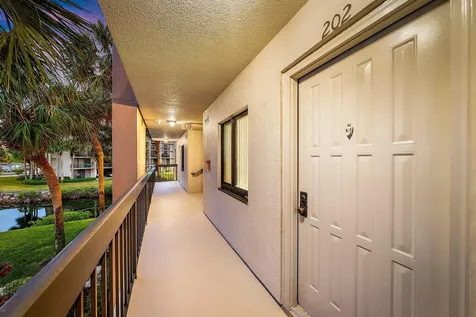 1701 Marina Isle Way Jupiter FL 33477