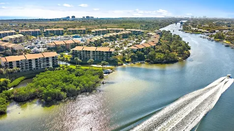 1701 Marina Isle Way Jupiter FL 33477