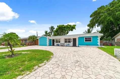 1479 SE 4th Avenue Deerfield Beach FL 33441