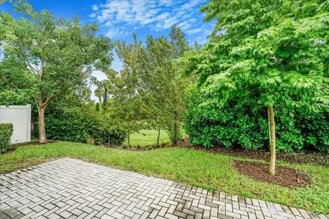 6818 Pointe Of Woods Drive West Palm Beach FL 33413