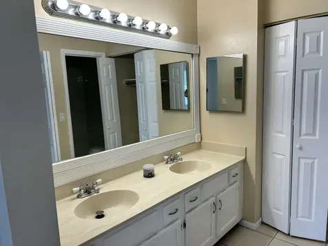 2513 S 17th Street Fort Pierce FL 34982