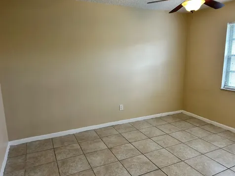 2513 S 17th Street Fort Pierce FL 34982