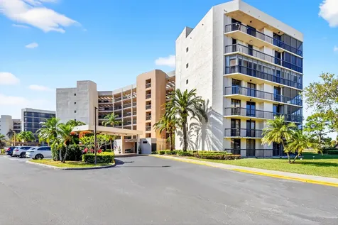 5279 Fountains Drive Lake Worth FL 33467