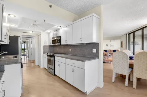 5279 Fountains Drive Lake Worth FL 33467