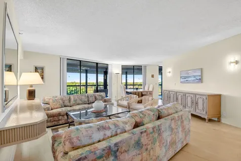 5279 Fountains Drive Lake Worth FL 33467