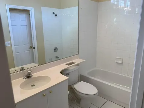 825 SW Andrews Cove Street Port Saint Lucie FL 34986