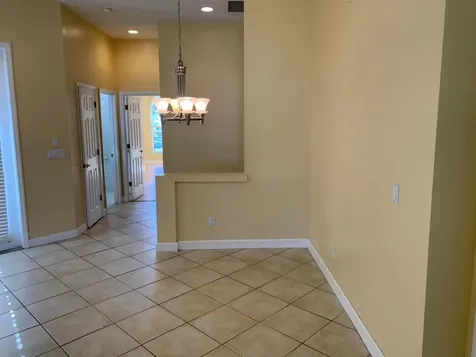 825 SW Andrews Cove Street Port Saint Lucie FL 34986