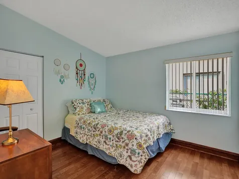1245 SW 46th Way Deerfield Beach FL 33442