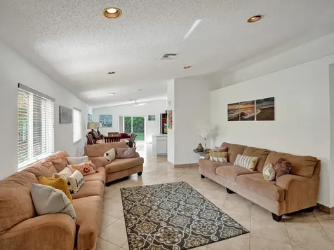 1245 SW 46th Way Deerfield Beach FL 33442