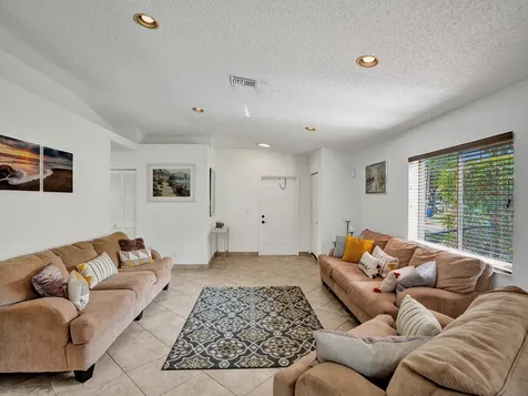 1245 SW 46th Way Deerfield Beach FL 33442