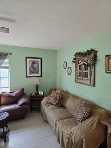 4951 Wedgewood Way West Palm Beach FL 33417