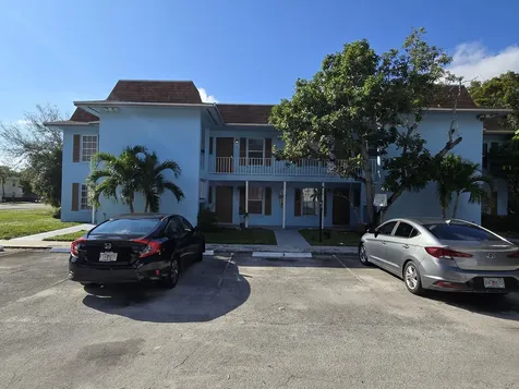 4951 Wedgewood Way West Palm Beach FL 33417