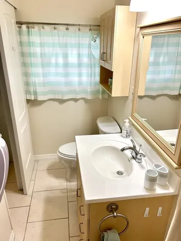 1401 S 33 Road Hollywood FL 33021