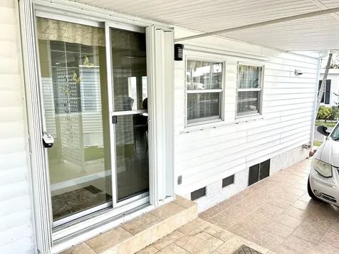 1401 S 33 Road Hollywood FL 33021
