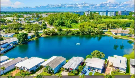 1401 S 33 Road Hollywood FL 33021