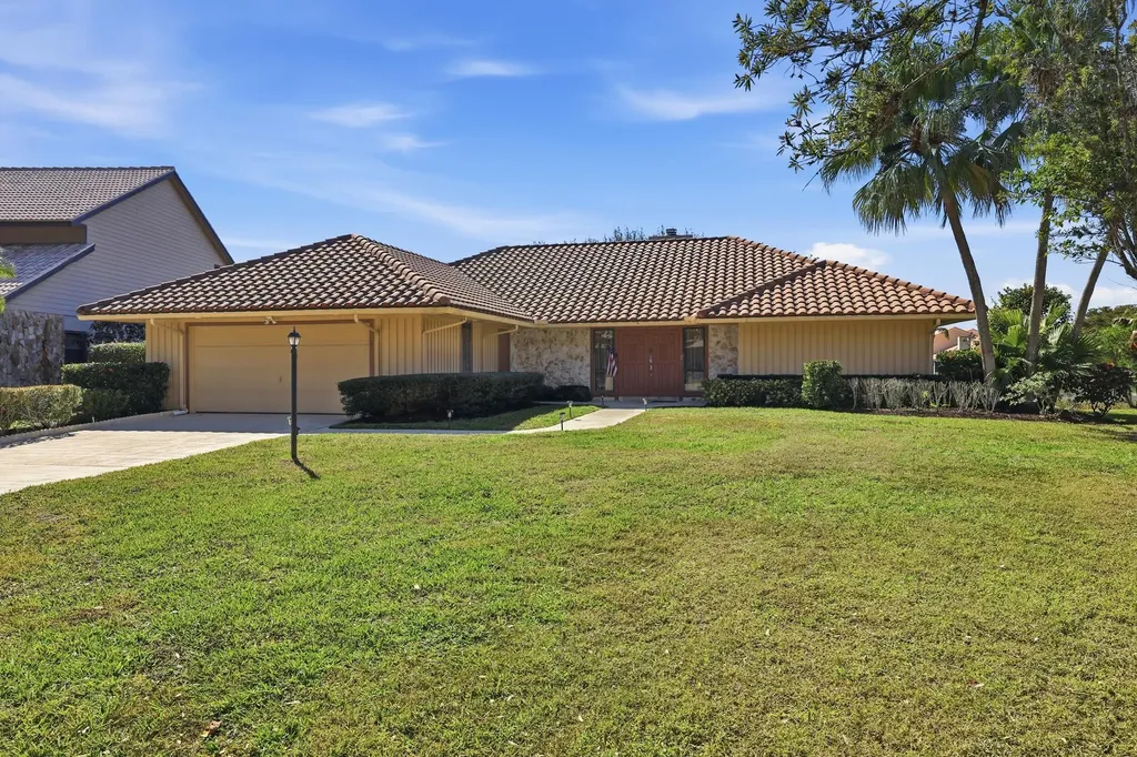 3 Old Fence Road Palm Beach Gardens FL 33418