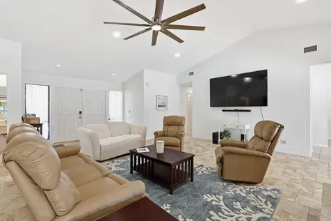 3 Old Fence Road Palm Beach Gardens FL 33418