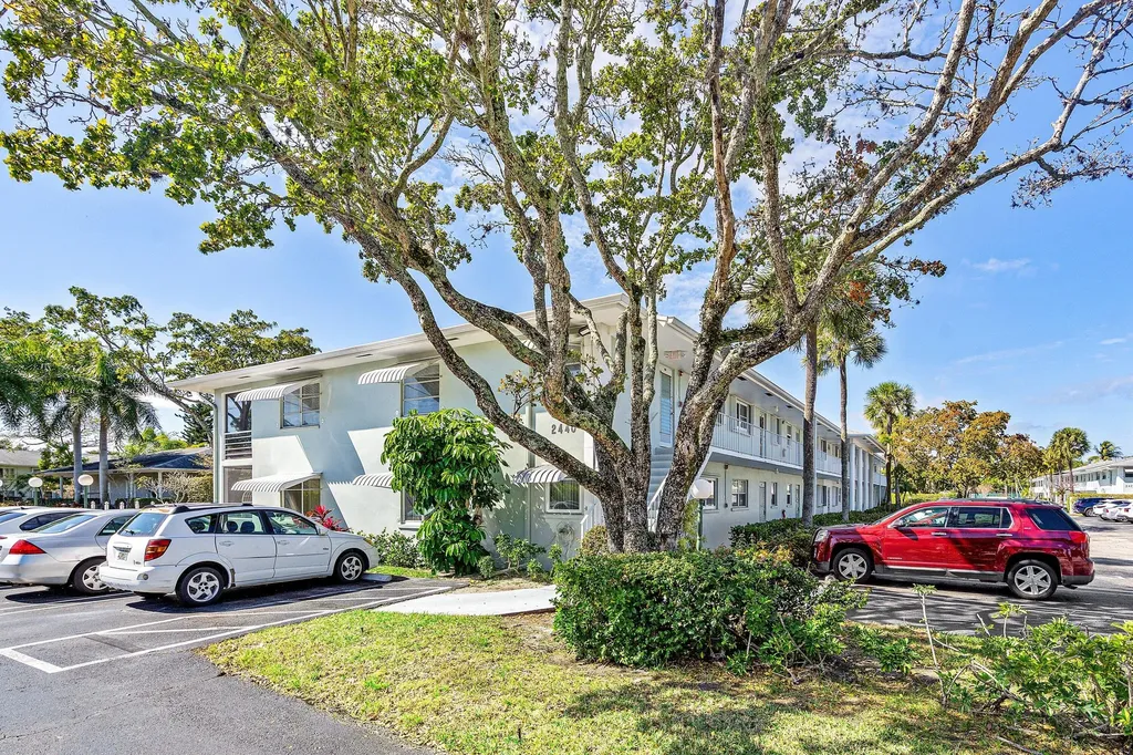 2440 SW 22nd Avenue Delray Beach FL 33445